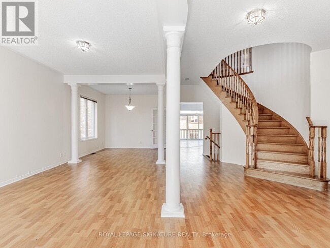 Building Photo - 33 Bilberry Crescent