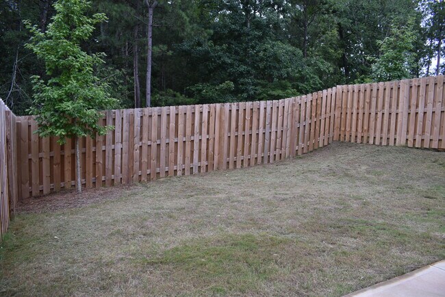 Building Photo - 4099 Taylor Pond Rd