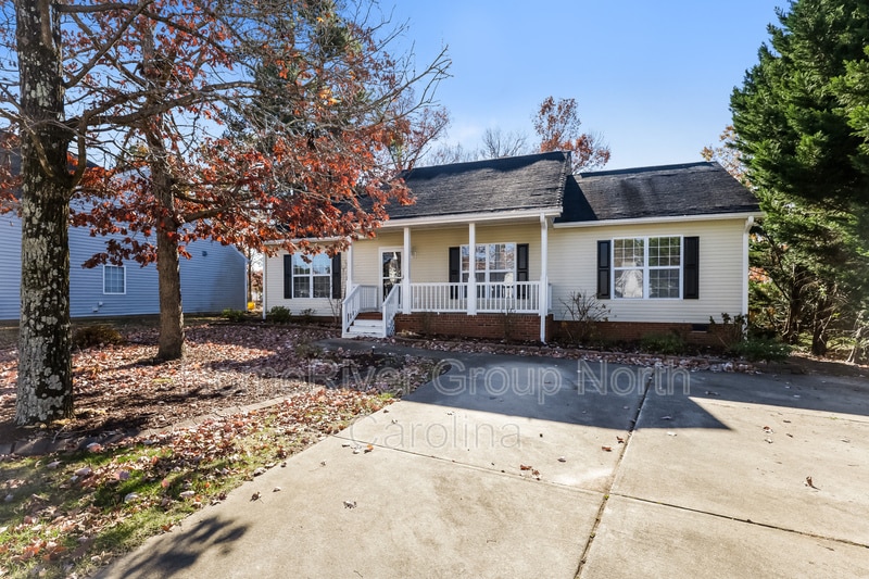 1113 Holly Meadow Dr, Holly Springs, NC 27540 House Rental in Holly