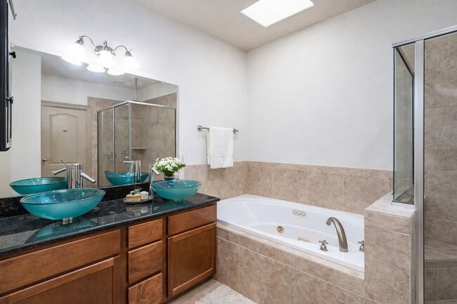 Foto del edificio - 5711 Kiam St