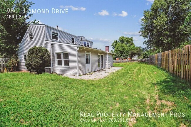 Foto del edificio - 9501 Lomond Dr