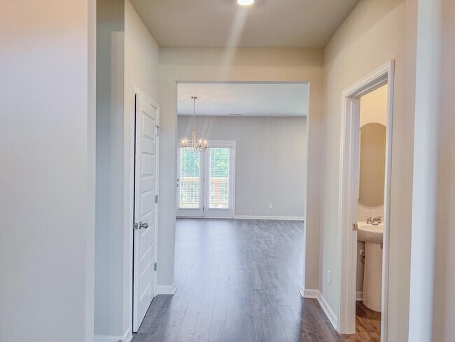 Foto del edificio - 430 Furlough Dr