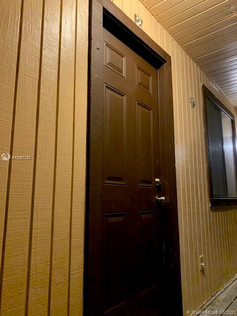 Foto del edificio - 5343-5343 Westchase Ct