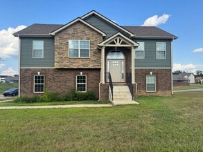 Building Photo - 7 Dugger Dr