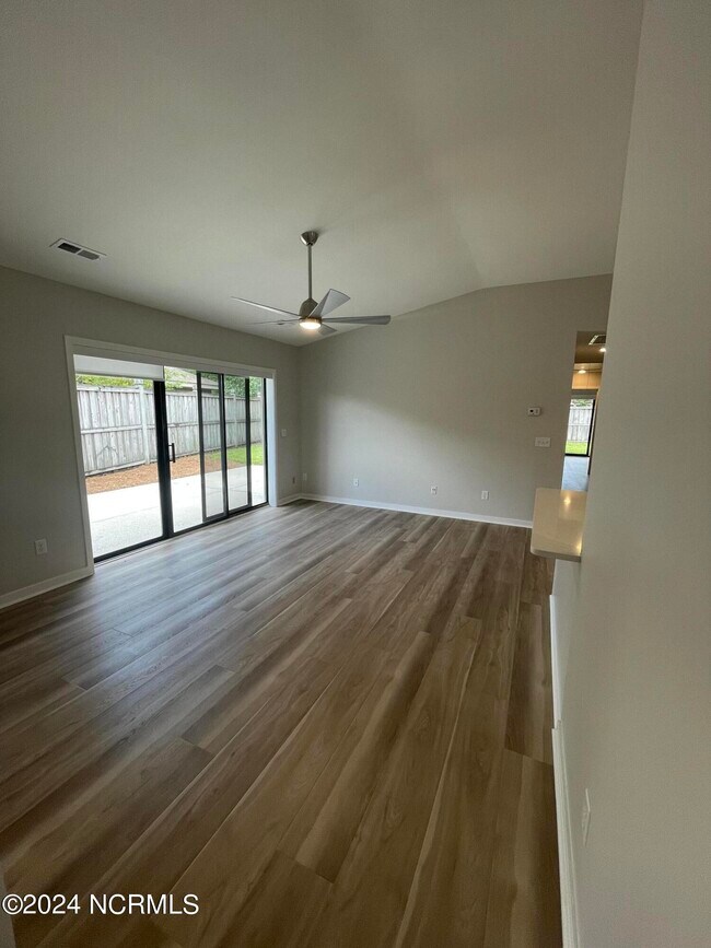 Building Photo - 7421 Alcoa Way