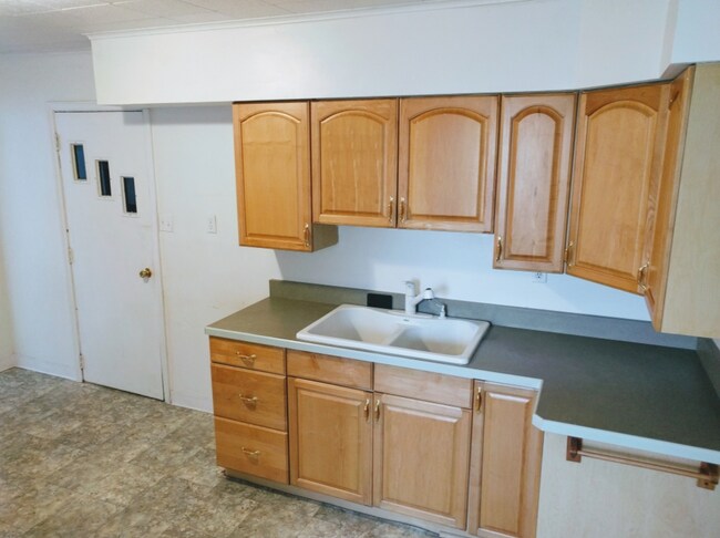 Building Photo - 1655 Belmont Ave