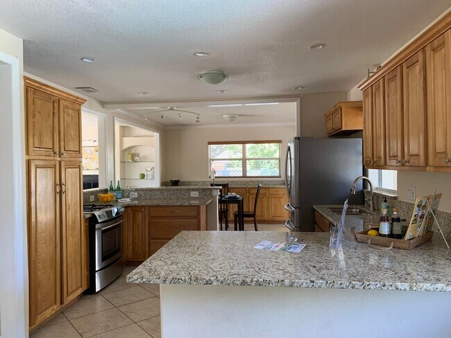 Foto del edificio - 1401 Magnolia Dr