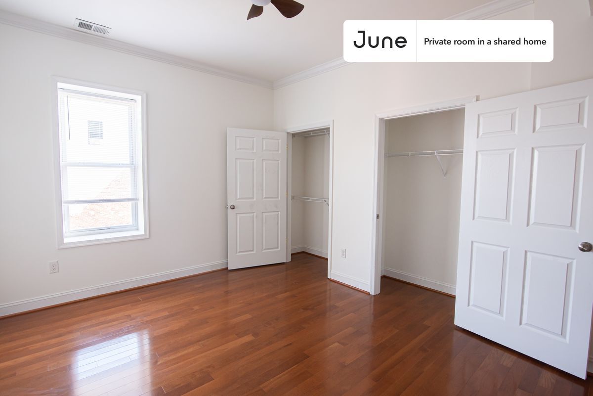 Private bedroom in 3 bed/3.5 bath Home - Private bedroom in 3 bed/3.5 bath Home