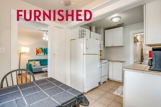 Building Photo - 1600 Belle Pl