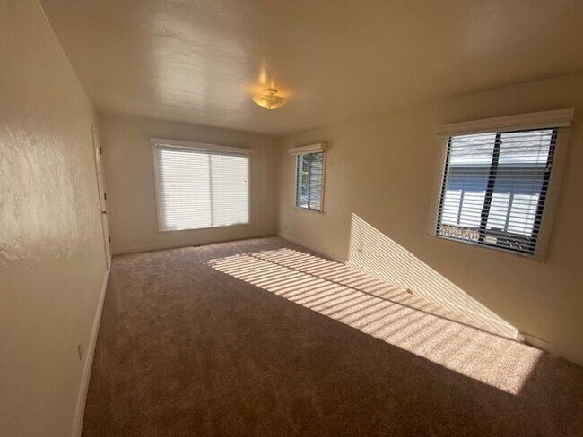 Foto del edificio - Cozy Monterey Home!