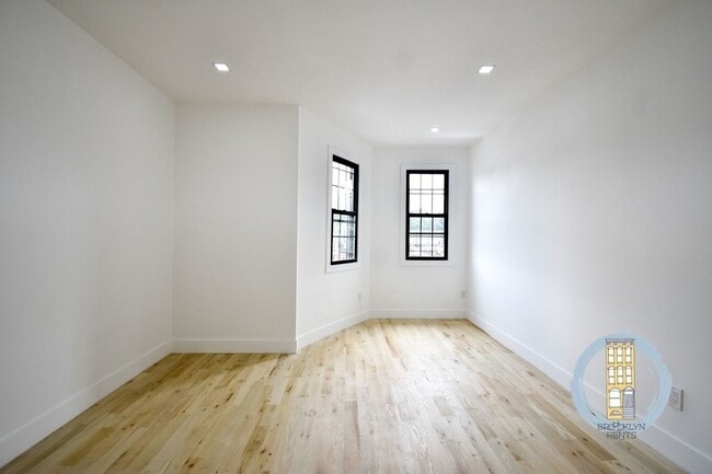 Building Photo - 1511 Cooper Ave