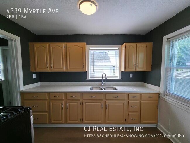 Foto del edificio - 4339 Myrtle Ave