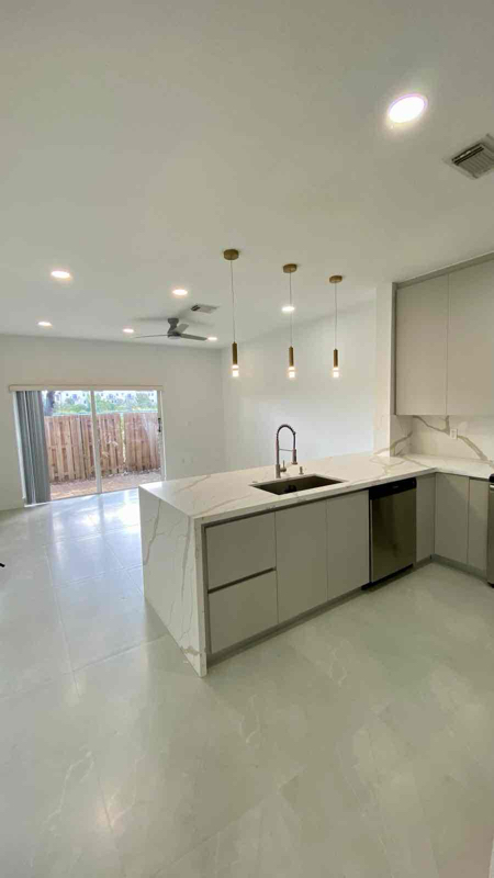 Foto del edificio - 10850 NW 82nd Terrace