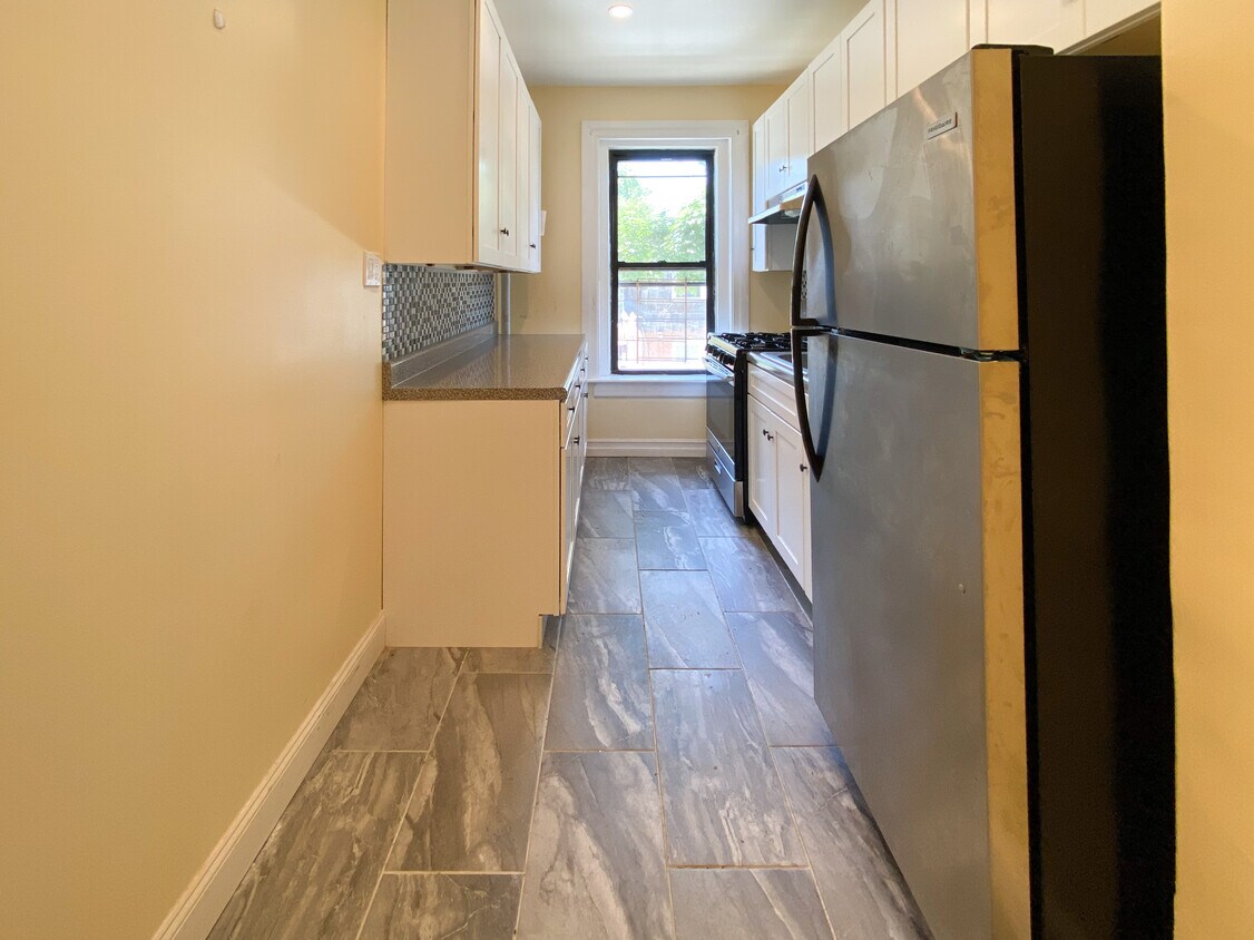Foto principal - 1438 Ocean Ave