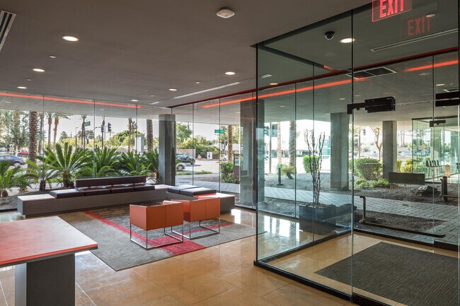 Foto del edificio - 4808 N 24th St