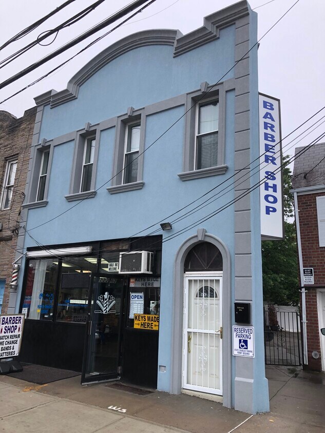 Primary Photo - 22260 Braddock Ave