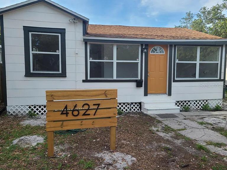 Foto principal - 4627 12th Ave S