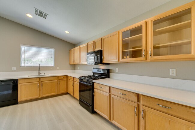 Foto del edificio - Beautiful Single-Story 3 Bedroom Home in Summerlin South