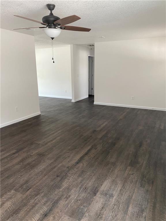 Foto del edificio - 1998 Raleigh Rd