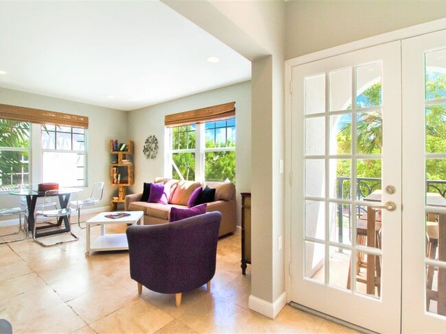 Building Photo - 334 Euclid Ave