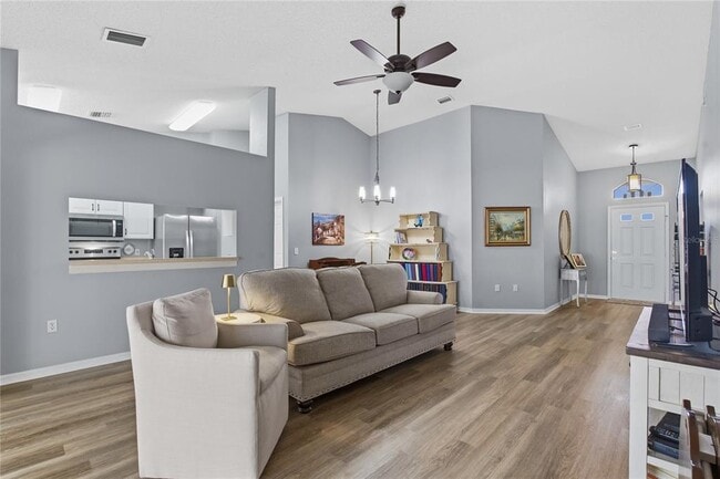 Building Photo - 1221 Wolford Dr