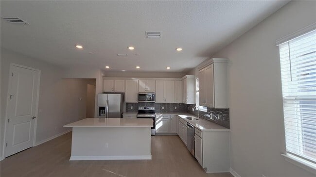 Building Photo - 2084 Branched Oak Rd