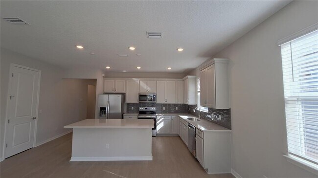 Foto del edificio - 2084 Branched Oak Rd