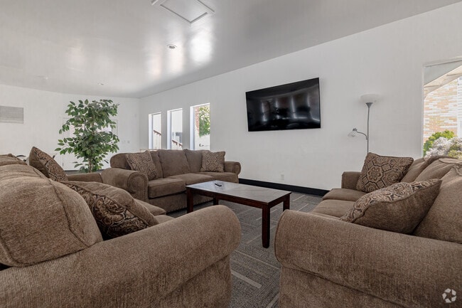 Cambridge Court Apartments 590 Canyon Rd Logan UT 84321 Apartments com Cambridge Court Apartments 590 Canyon Rd Logan UT 84321 Apartments com