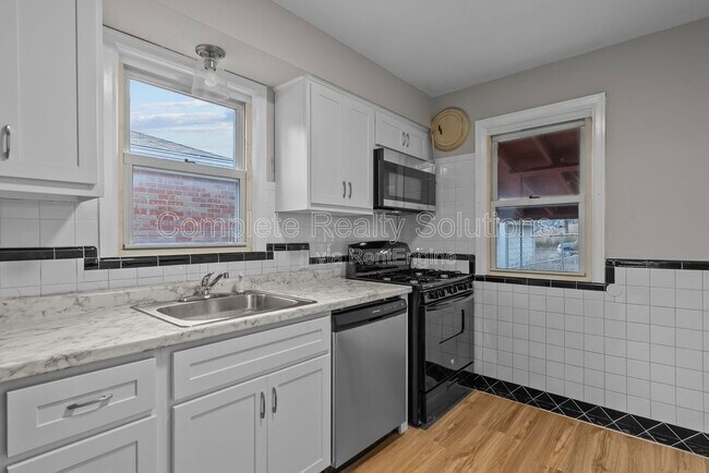 Foto del edificio - 2104 Lexa Dr