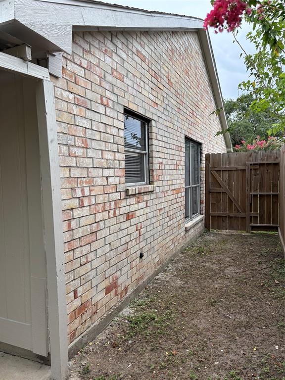 Building Photo - 3139 Wuthering Heights Dr