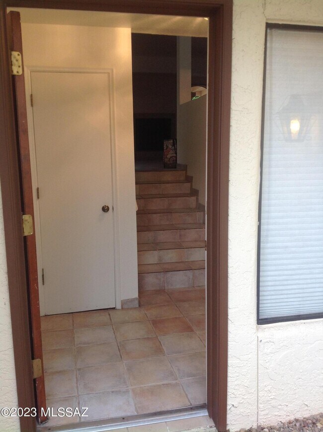 Building Photo - 7908 E Sabino Sunrise Cir