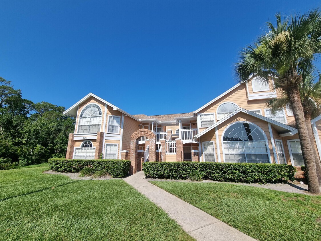 Foto principal - 2474 Sweetwater Club Cir