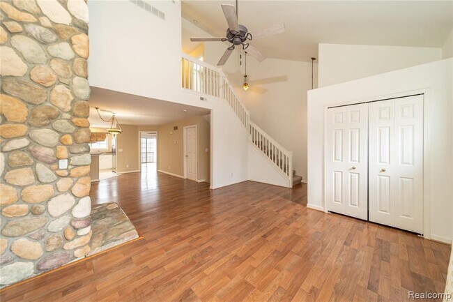 Building Photo - 681 River Park Village Blvd