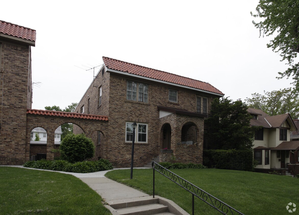 Building Photo - 5101 Webster St