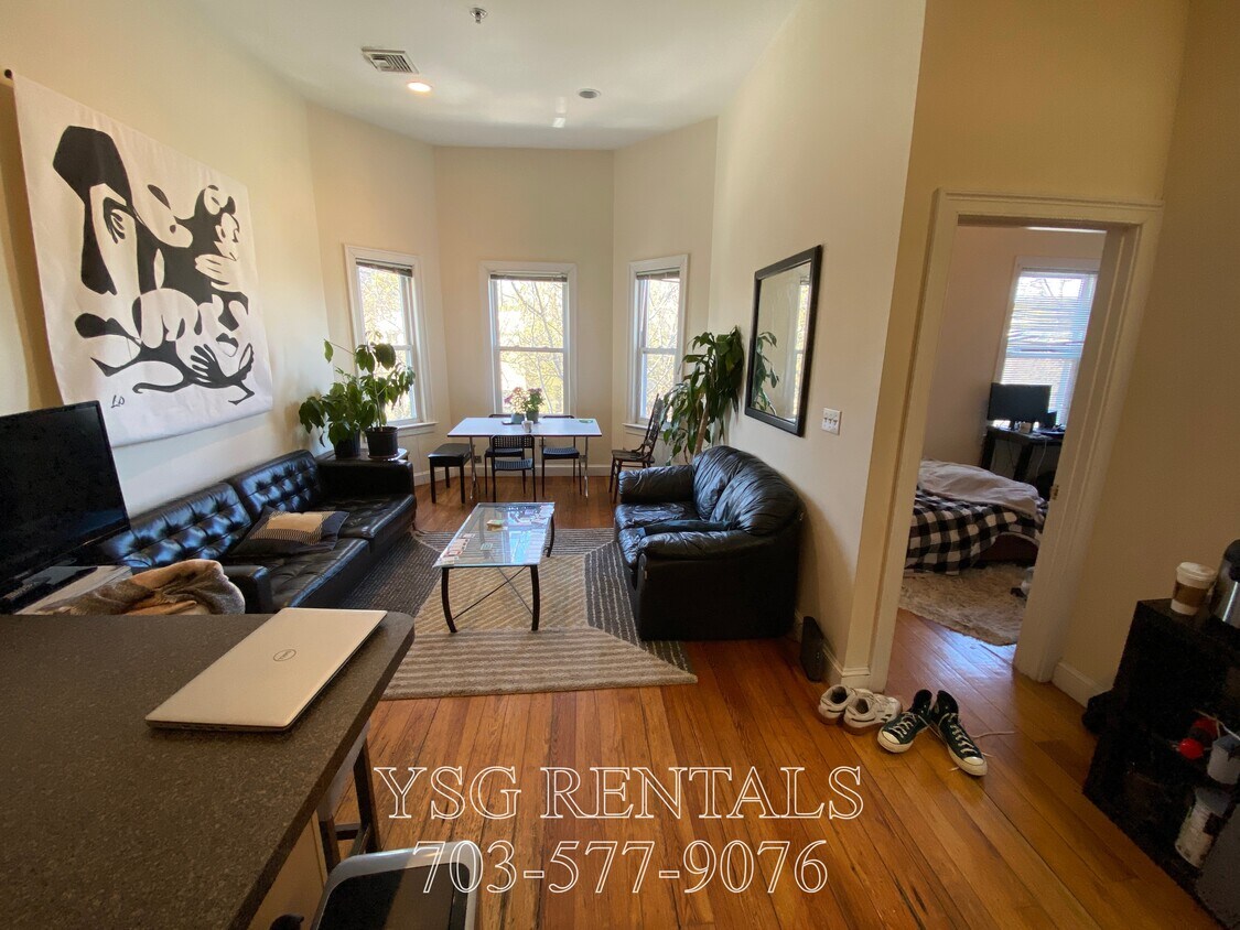 Foto principal - 296-302 Western Ave