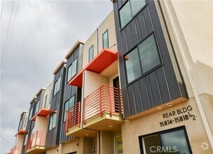 Building Photo - 15824 Villas Ln