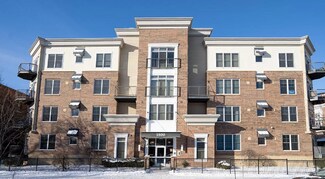 Building Photo - 1800 Clinton Ave