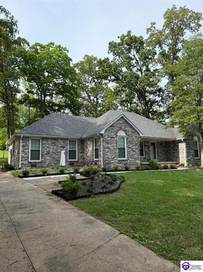 Foto del edificio - 608 Birch Dr.