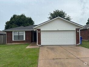 Building Photo - 916 Brandywine Ln