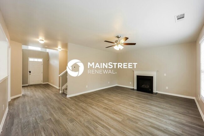 Foto del edificio - 3 Bedroom Pet-Friendly Home in Atlanta, GA with Main Street Renewal