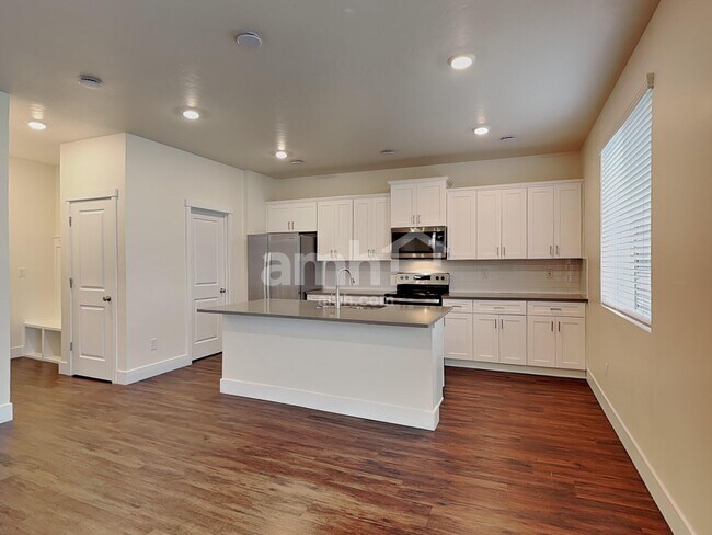 Foto del edificio - 1317 E Old Mesquite St