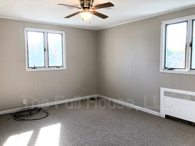 Foto del edificio - 117 Constitution Cir