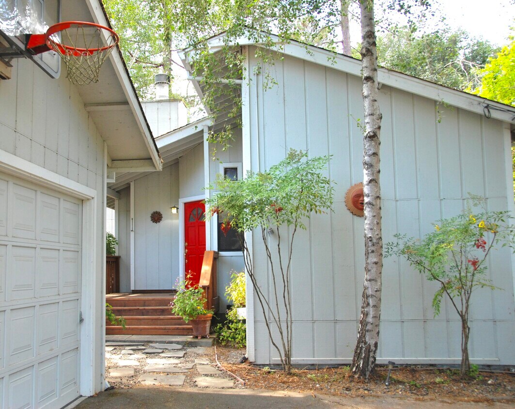 542 Dufranc Ave, Sebastopol, CA 95472 House Rental in Sebastopol, CA