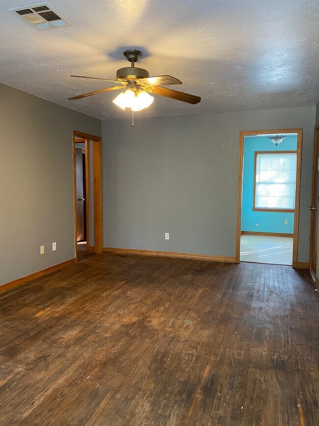 Building Photo - 4005 Crabtree Cove