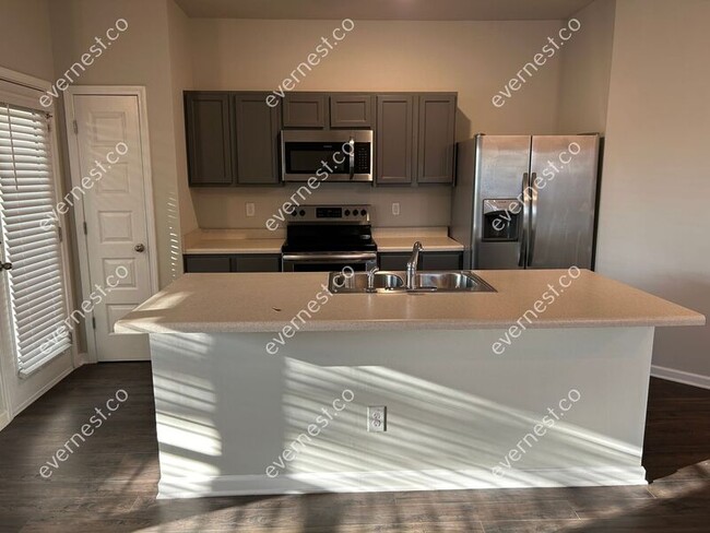 Foto del edificio - 6078 Rockaway Rd