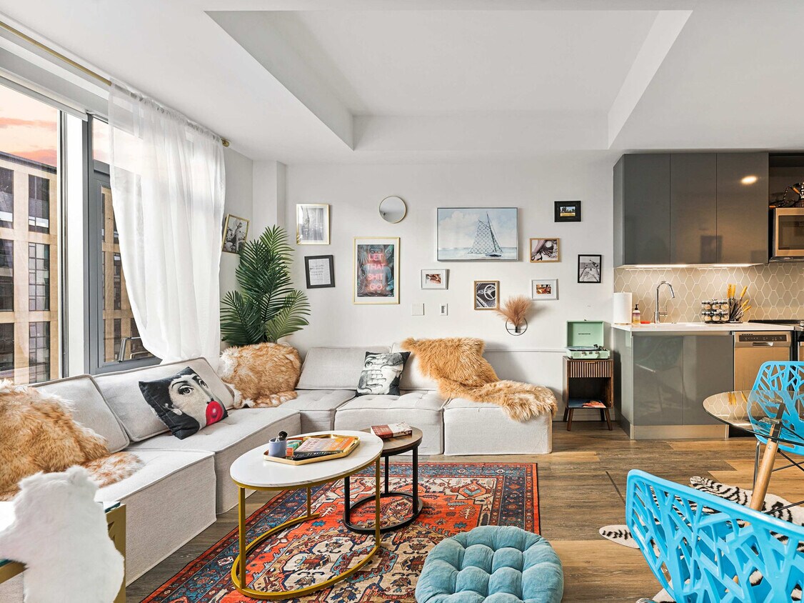Foto principal - 345 Harrison Ave