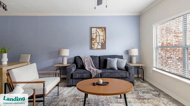 Building Photo - 6101 N Riverside Dr