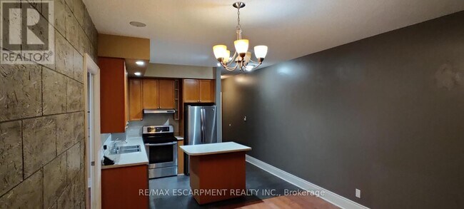 Photo du bâtiment - 5229 Dundas St W