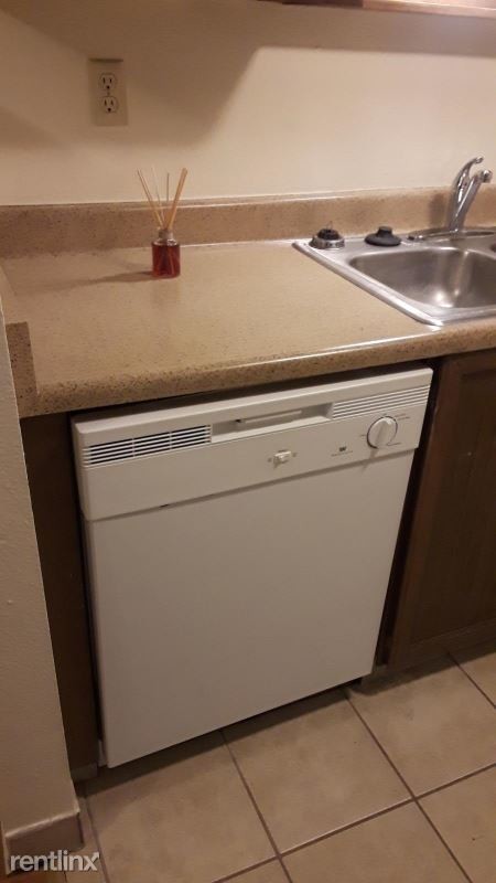Foto del edificio - 1 br, 1 bath Apartment - 2936 W Swain Rd