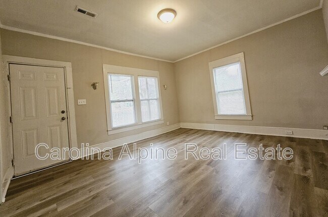 Building Photo - 805 Key St